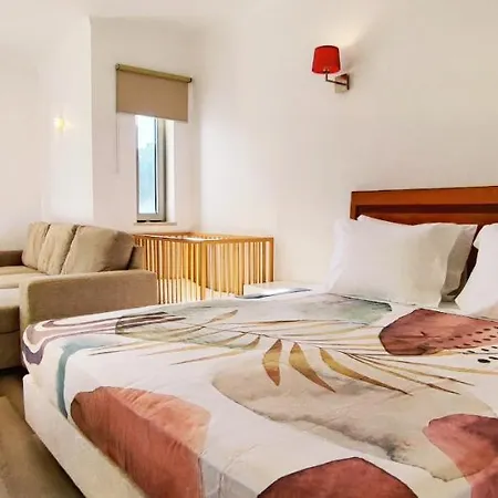 Вілла 6 Bedroom Private Tenazinha I, With Private Pool Албуфейра