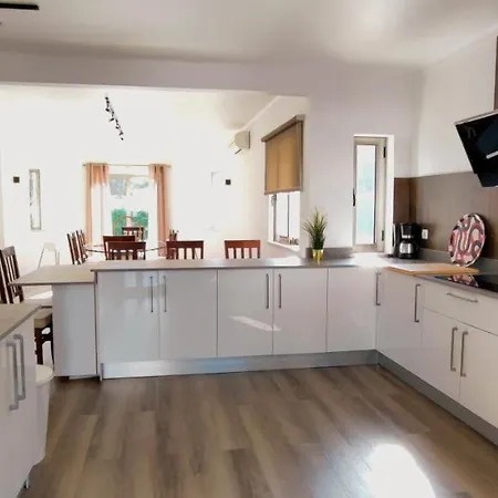 6 Bedroom Private Tenazinha I, With Private Pool Villa Albufeira