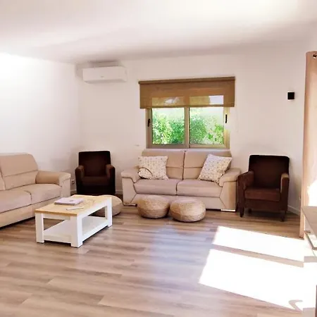 6 Bedroom Private Tenazinha I, With Private Pool *