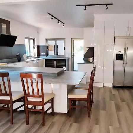 Βίλα 6 Bedroom Private Tenazinha I, With Private Pool *