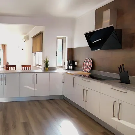 6 Bedroom Private Tenazinha I, With Private Pool Willa Albufeira
