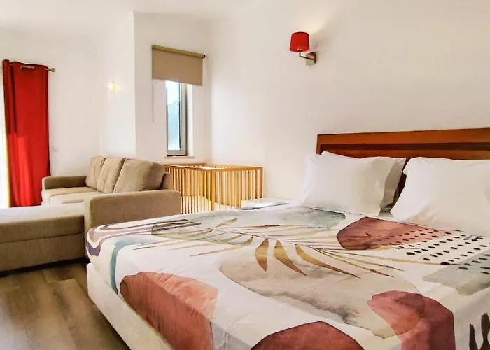 فيلة 6 Bedroom Private Tenazinha I, With Private Pool البوفيرا